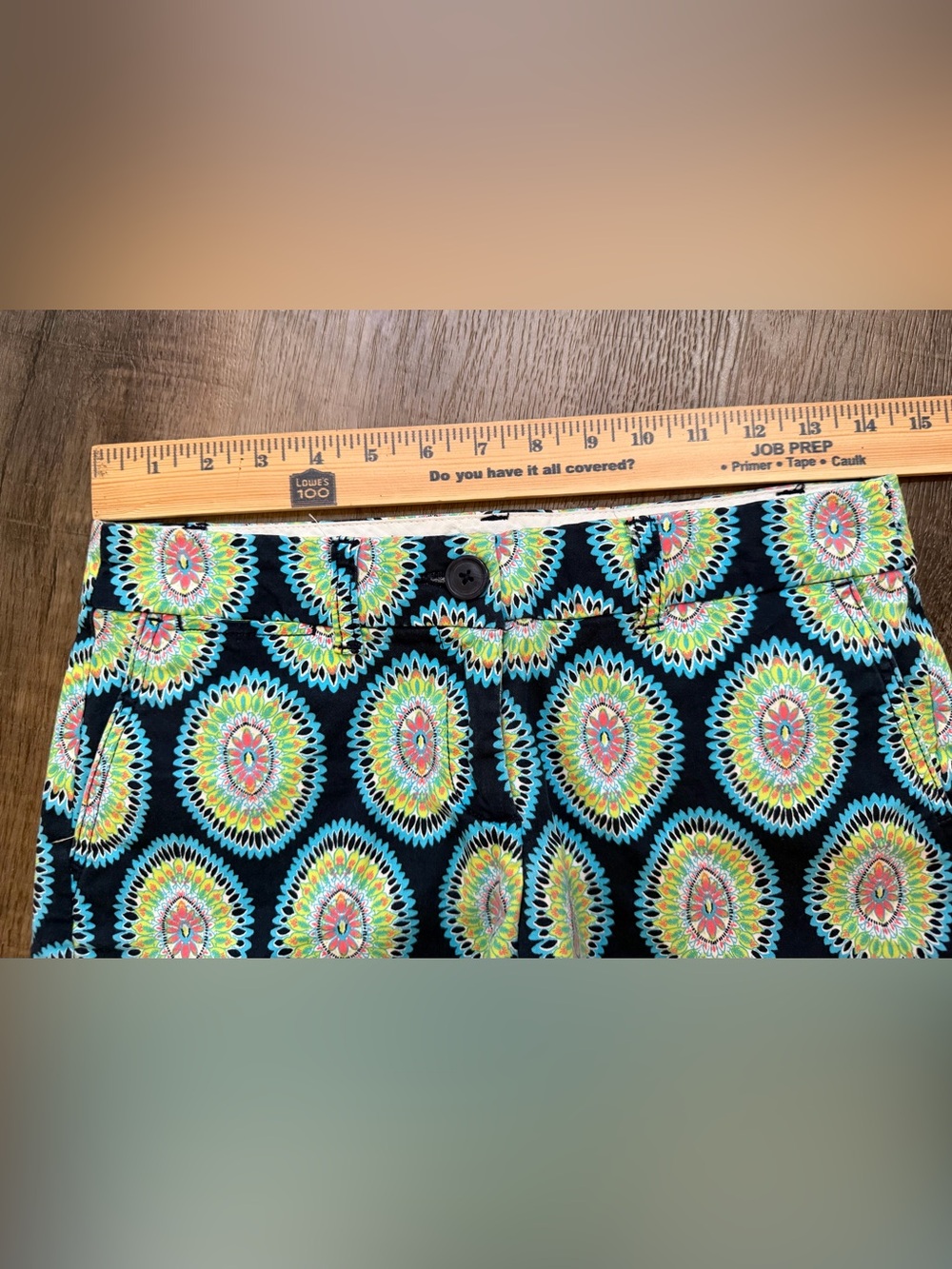 crown & ivy Geometric Starburst Shorts Size 2P - Picture 9 of 12